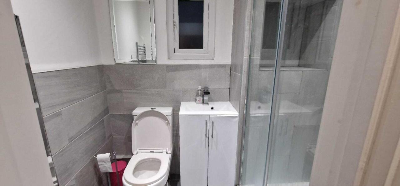 Sapphire Strathnairn Apartment كارديف المظهر الخارجي الصورة